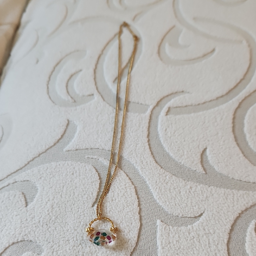 Elegant Gold Necklace with Multicolor Pendant